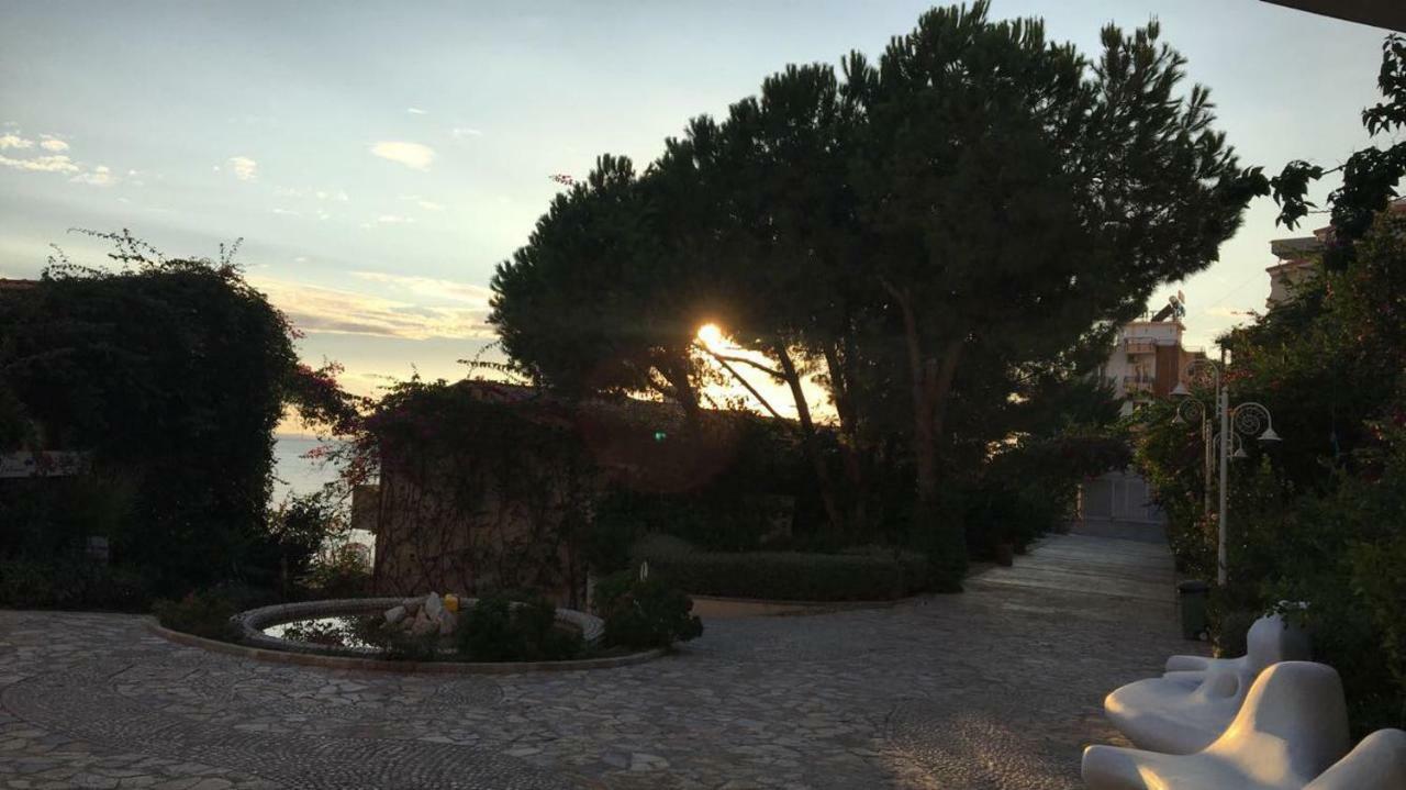Bougainville Bay Resort - Villa 11 ساراندا المظهر الخارجي الصورة